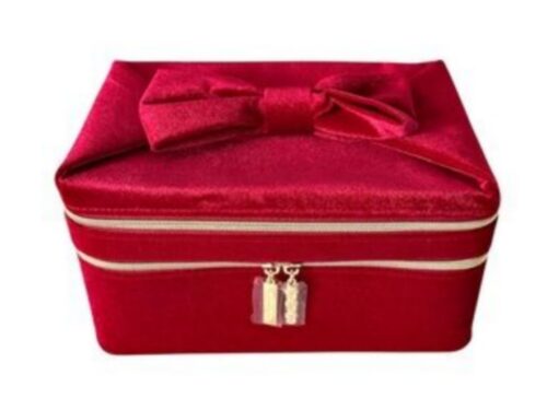 Estée Lauder Red Velvet Bow-Tie Train Case For Makeup Limited Edition